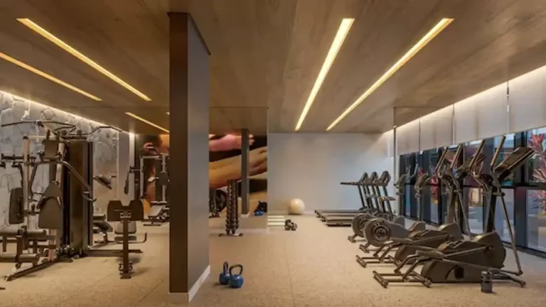 Fitness Viccino Praça da Árvore — 1-3 quartos 35-128m², Tarjab