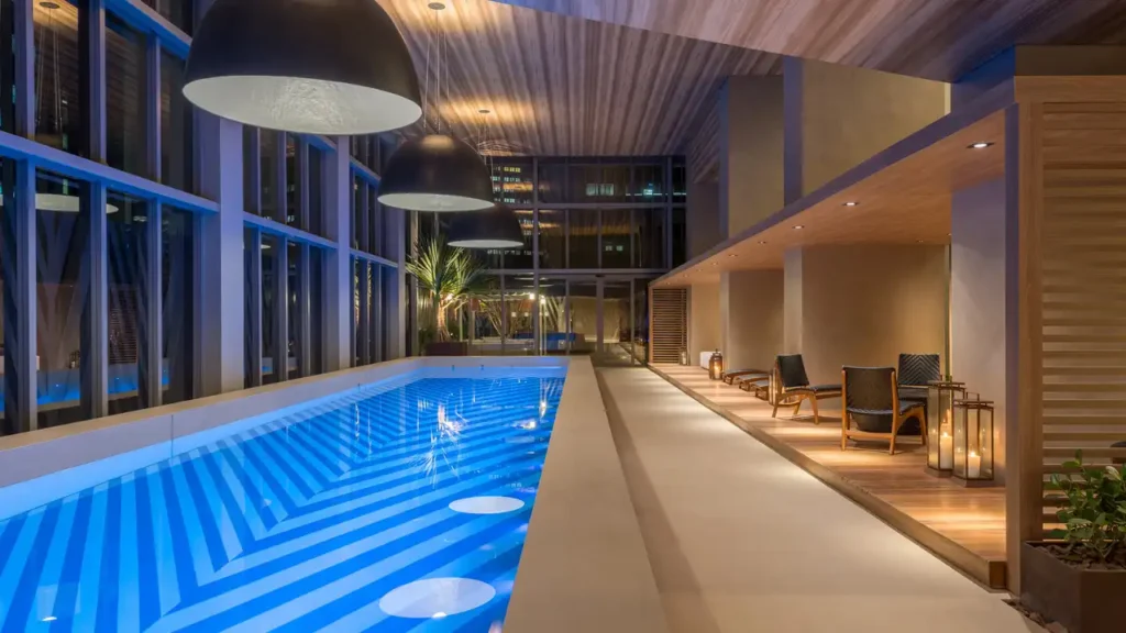 VHouse (CB11 Fundo): Piscina coberta — 1-2 quartos em Pinheiros, São Paulo